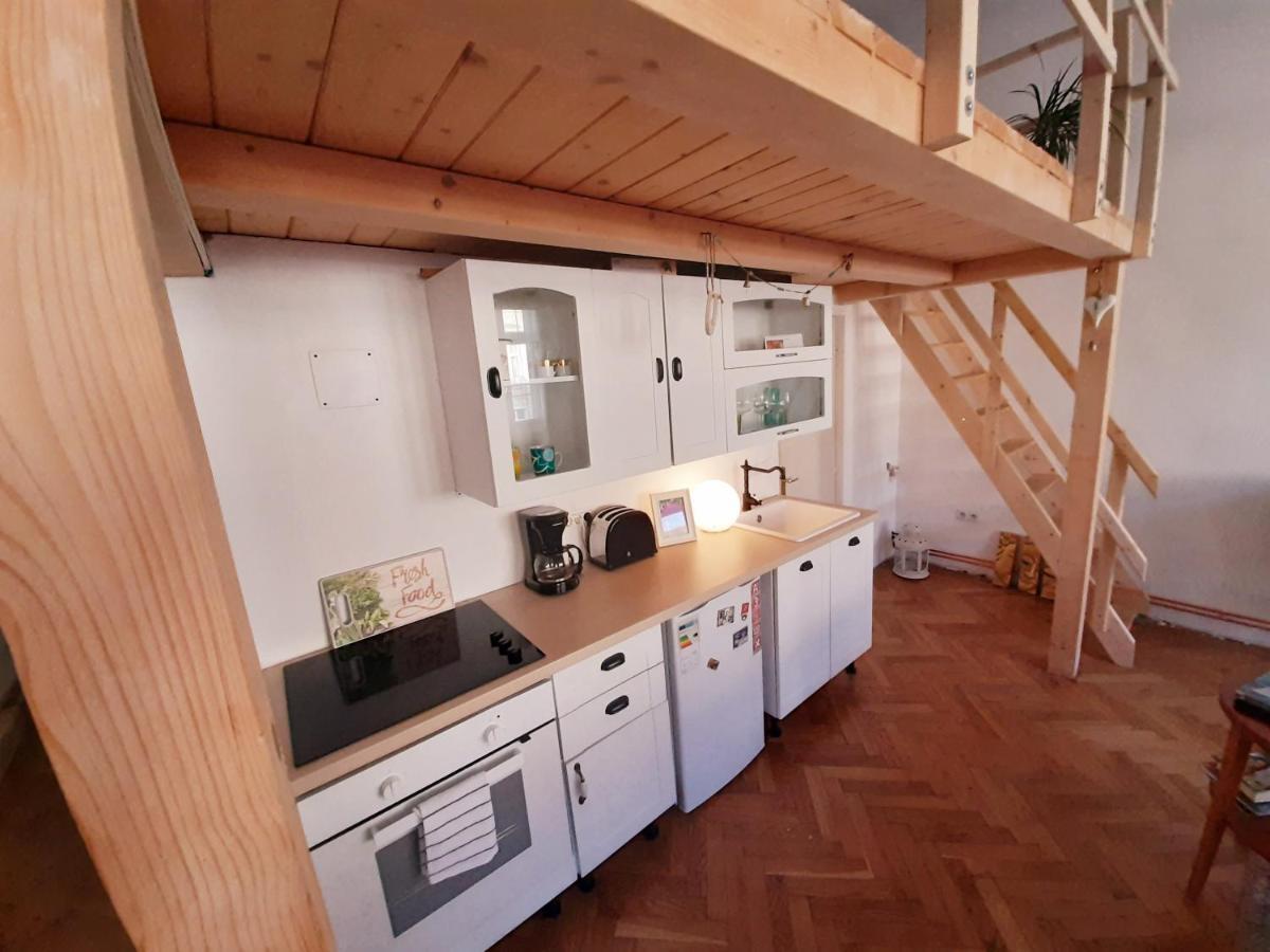 Central Loft Apartment Brassó Kültér fotó