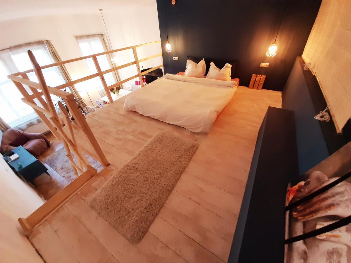 Central Loft Apartment Brassó Kültér fotó